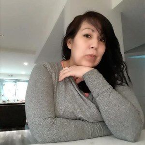 Meet your Posher, Claire